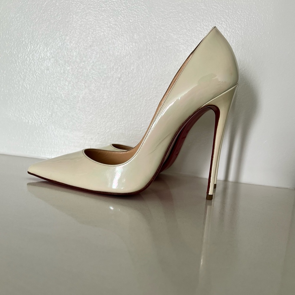 Christian Louboutin So Kate 120mm